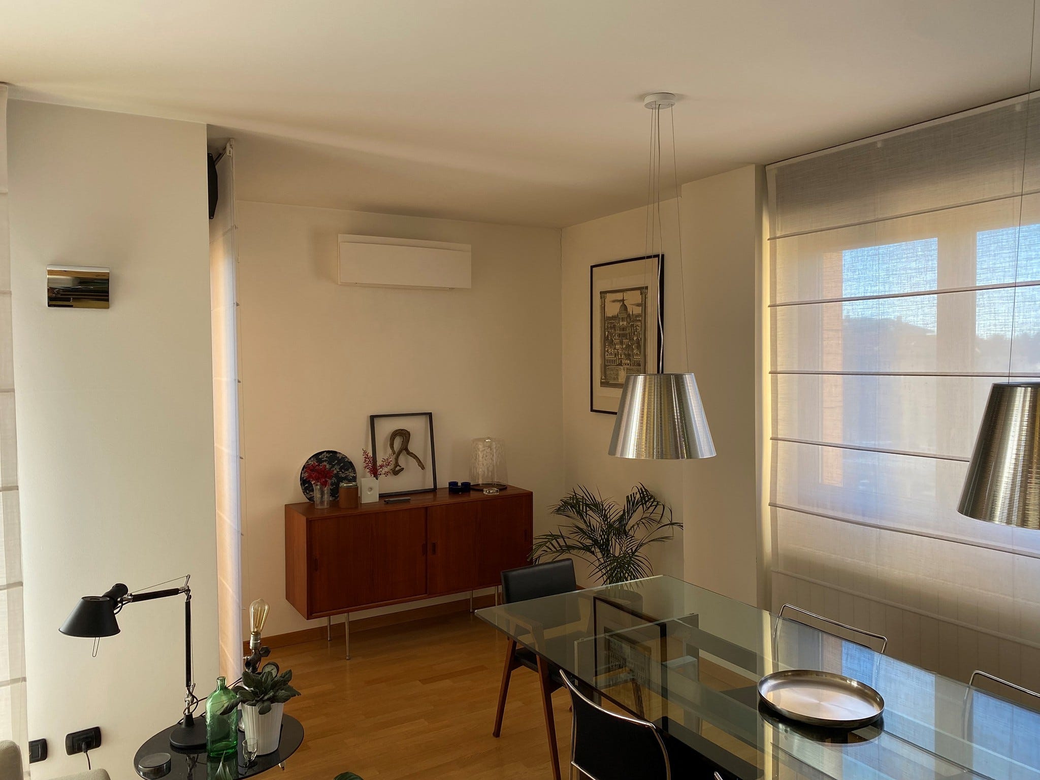 Всекидневна с монтирана инсталация Daikin